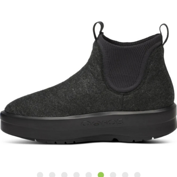 Oofos Londoner Boot - Picture 5 of 11